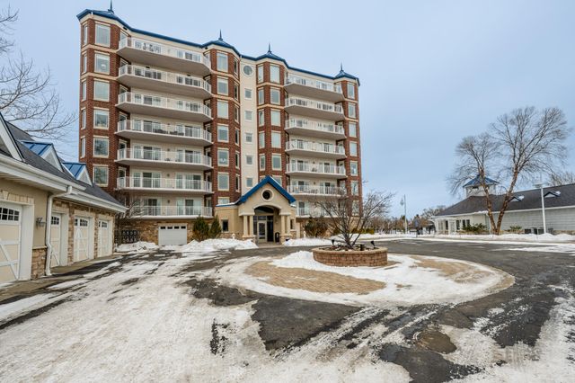 200 Lake Street 3B, St. Joseph, MI 49085