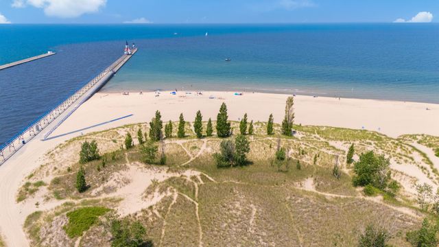 200 Lake Street 3B, St. Joseph, MI 49085