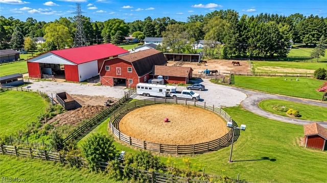 18 Manning Road, Mogadore, OH 44260