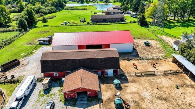 18 Manning Road, Mogadore, OH 44260