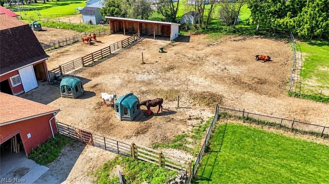 18 Manning Road, Mogadore, OH 44260