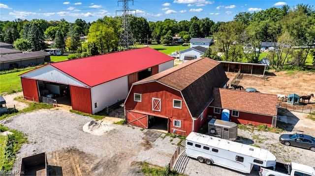 18 Manning Road, Mogadore, OH 44260