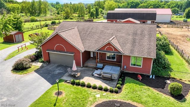 18 Manning Road, Mogadore, OH 44260
