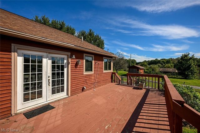 18 Manning Road, Mogadore, OH 44260