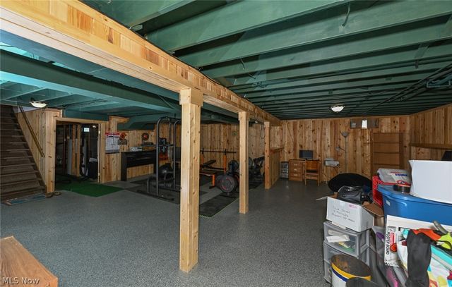 18 Manning Road, Mogadore, OH 44260