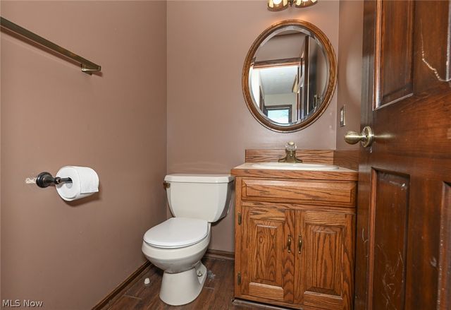18 Manning Road, Mogadore, OH 44260