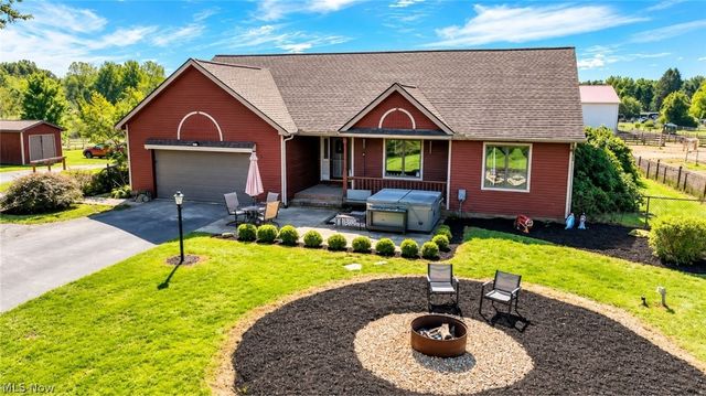 18 Manning Road, Mogadore, OH 44260