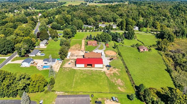 18 Manning Road, Mogadore, OH 44260