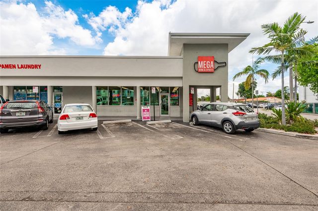 3941 NW 7 ST, Miami, FL 33126