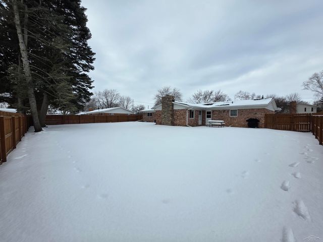 6367 Belmar Road, Saginaw Twp, MI 48603