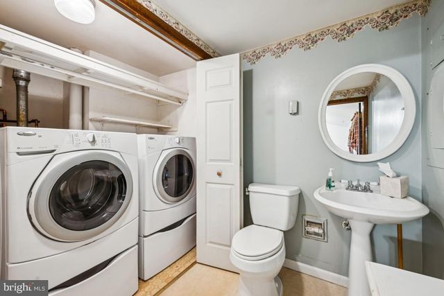 40 E PARK AVE, Williamstown, NJ 08094