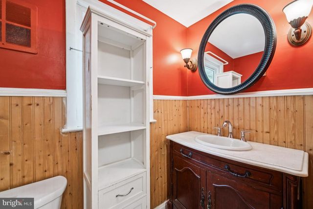 40 E PARK AVE, Williamstown, NJ 08094