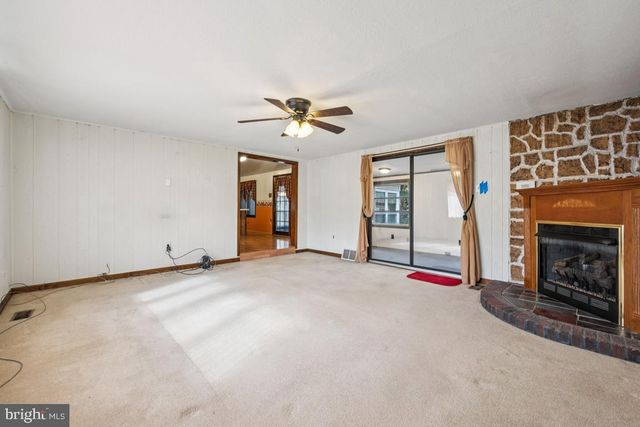 40 E PARK AVE, Williamstown, NJ 08094