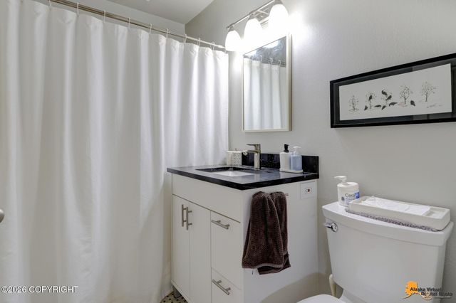 2207 Turnagain Parkway, Anchorage, AK 99517