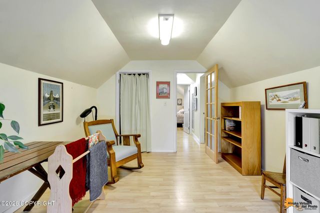 2207 Turnagain Parkway, Anchorage, AK 99517