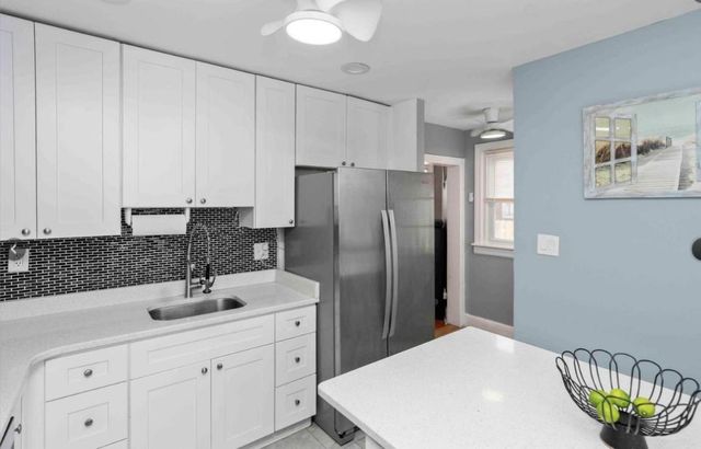 914 TOWNSHIP LINE RD, Elkins Park, PA 19027