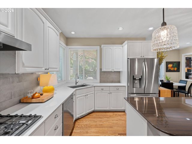 9930 Sw LUMBEE Ln, Tualatin, OR 97062