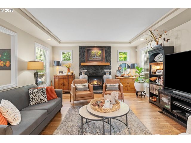 9930 Sw LUMBEE Ln, Tualatin, OR 97062