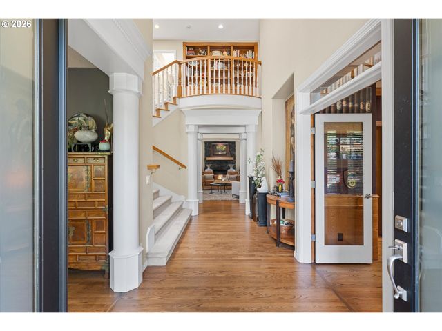 9930 Sw LUMBEE Ln, Tualatin, OR 97062