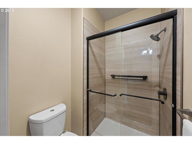 9930 Sw LUMBEE Ln, Tualatin, OR 97062