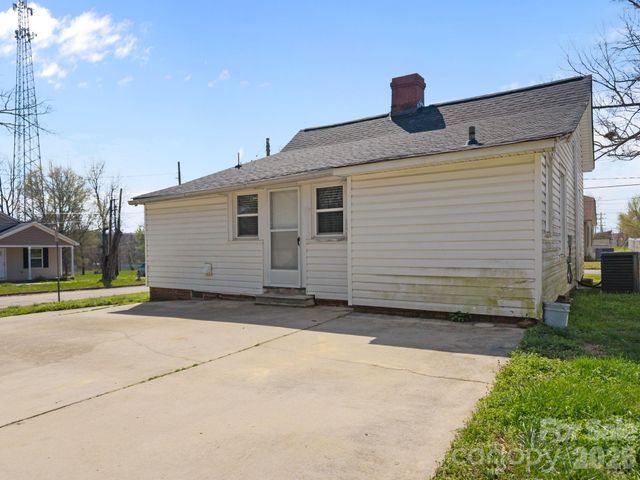 828 Park Avenue, Salisbury, NC 28144