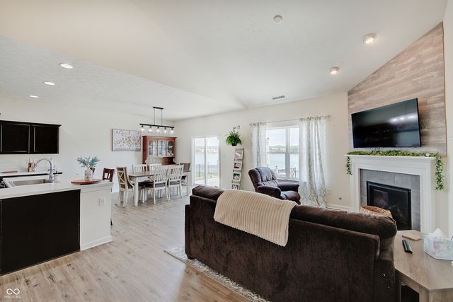 8727 Stoddard Lane, Indianapolis, IN 46217