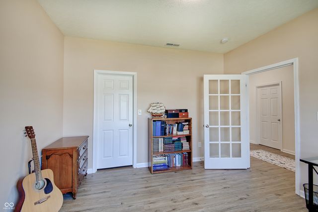 8727 Stoddard Lane, Indianapolis, IN 46217