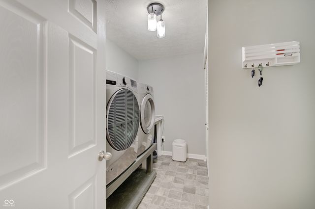 8727 Stoddard Lane, Indianapolis, IN 46217