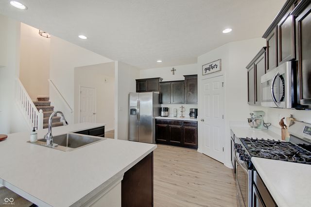 8727 Stoddard Lane, Indianapolis, IN 46217