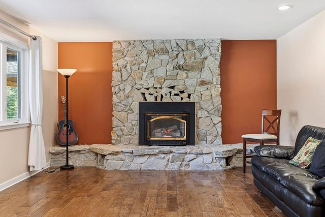 7101 Amoloc Ln, Lotus, CA 95651