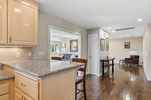 7101 Amoloc Ln, Lotus, CA 95651