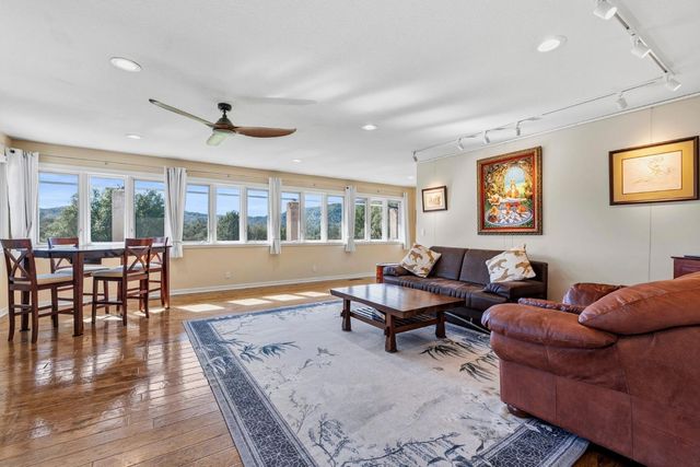 7101 Amoloc Ln, Lotus, CA 95651