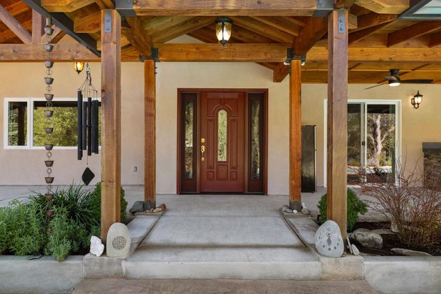 7101 Amoloc Ln, Lotus, CA 95651