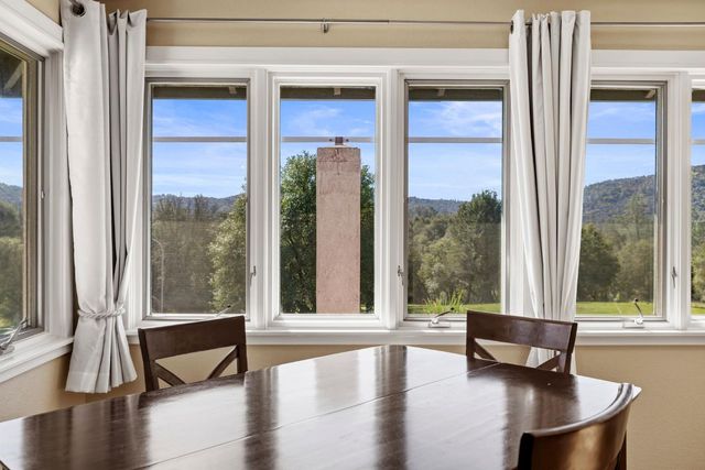 7101 Amoloc Ln, Lotus, CA 95651