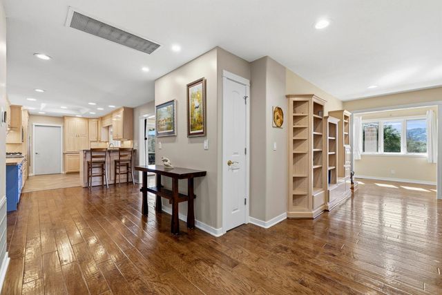 7101 Amoloc Ln, Lotus, CA 95651