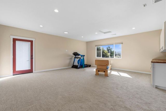 7101 Amoloc Ln, Lotus, CA 95651