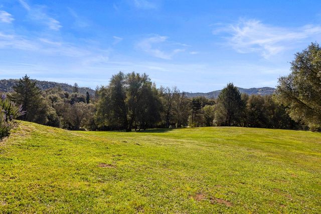 7101 Amoloc Ln, Lotus, CA 95651