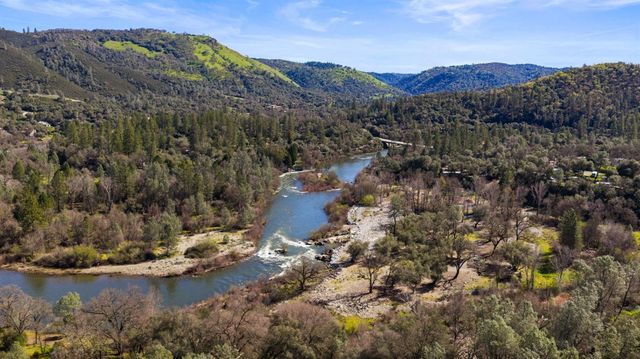 7101 Amoloc Ln, Lotus, CA 95651