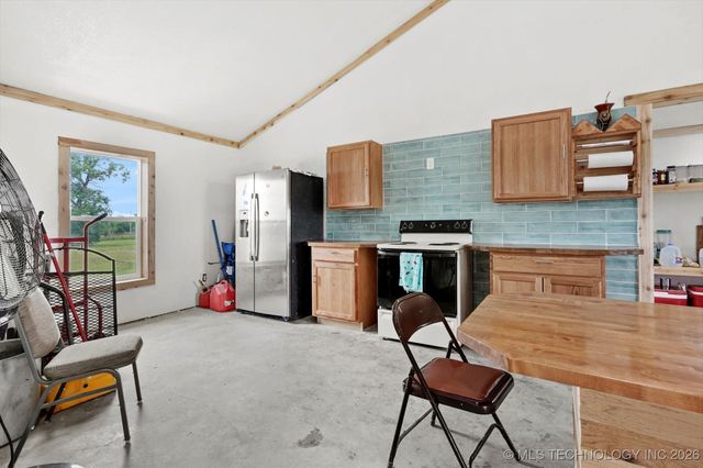 2200 N 166th Road, Mounds, OK 74047