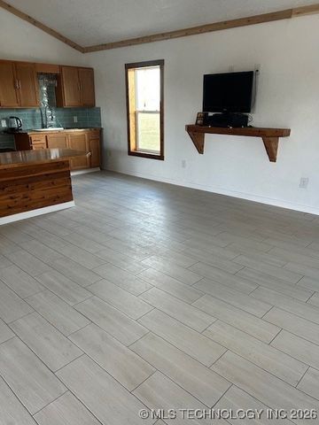 2200 N 166th Road, Mounds, OK 74047