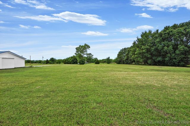 2200 N 166th Road, Mounds, OK 74047