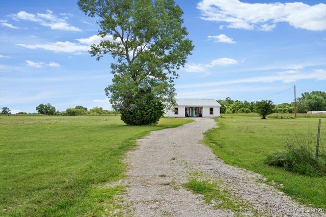 2200 N 166th Road, Mounds, OK 74047