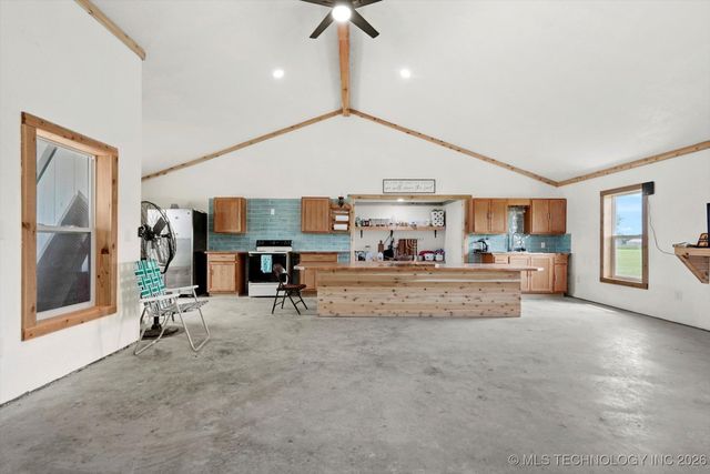 2200 N 166th Road, Mounds, OK 74047