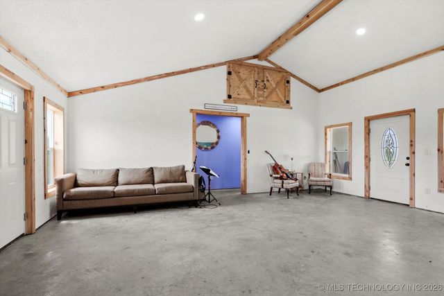 2200 N 166th Road, Mounds, OK 74047