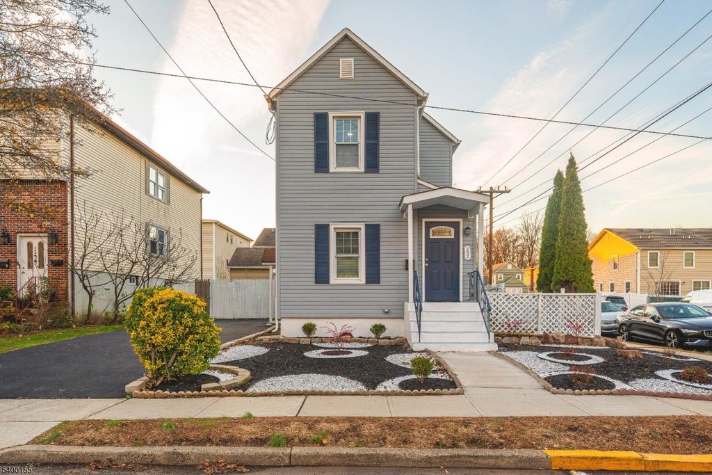 252 N 9Th St, Kenilworth Boro, NJ 07033