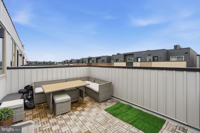 3118 SUNRISE WALK, Philadelphia, PA 19125