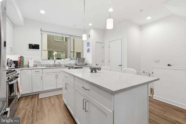 3118 SUNRISE WALK, Philadelphia, PA 19125