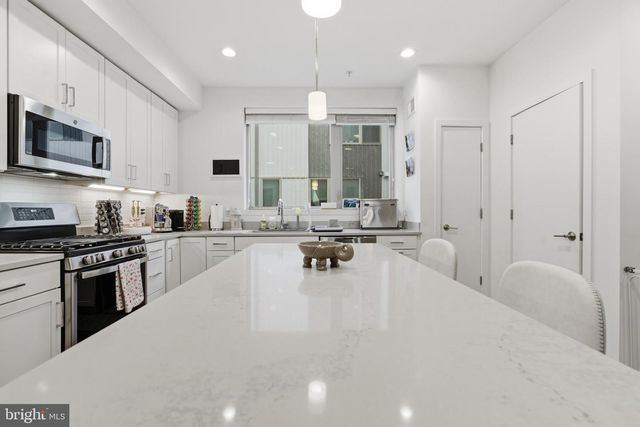 3118 SUNRISE WALK, Philadelphia, PA 19125