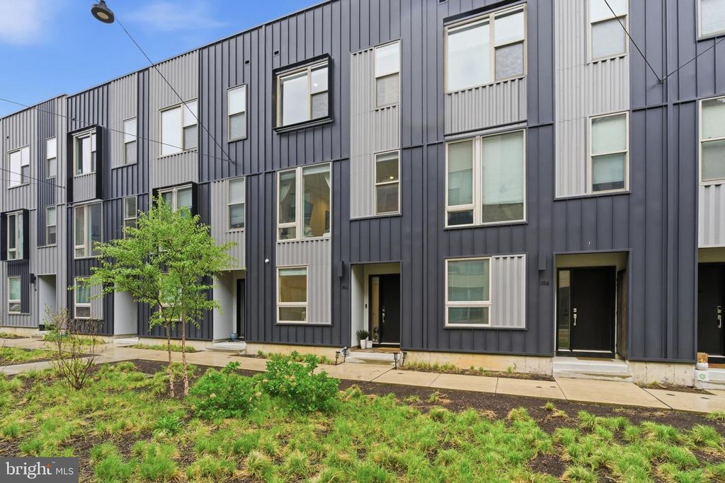 3118 SUNRISE WALK, Philadelphia, PA 19125