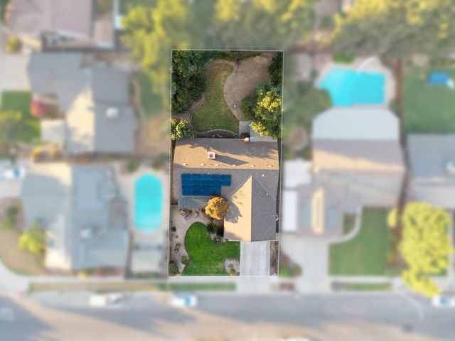 1762 Plymouth Avenue, Tulare, CA 93274